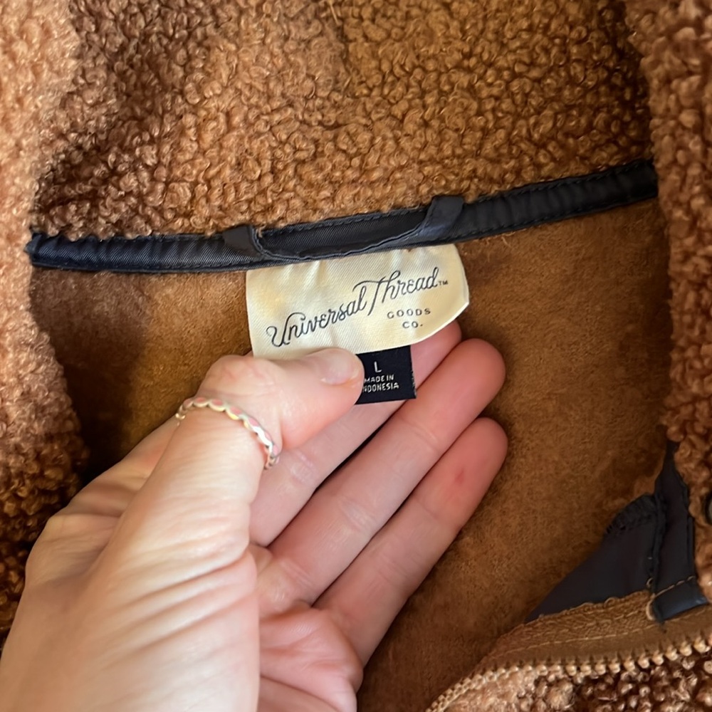 Universal Threads Size Large Pullover / Over Size… - image 2